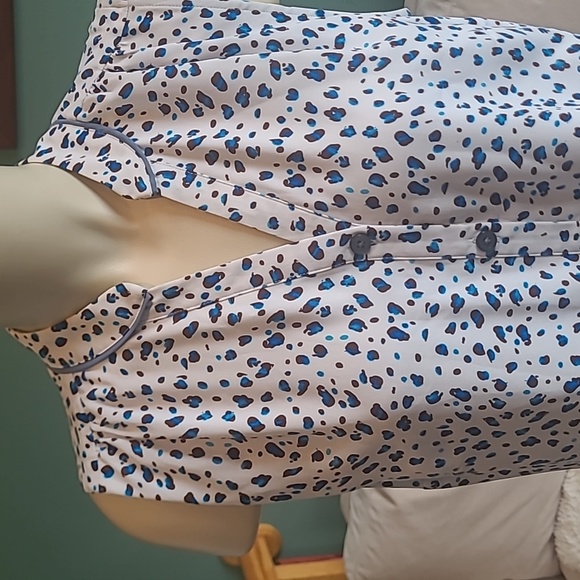 Cabi Camilla leopard shirt dress,  size Medium - Picture 3 of 10
